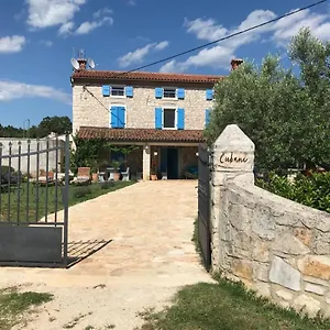 Cubani Bed & Breakfast